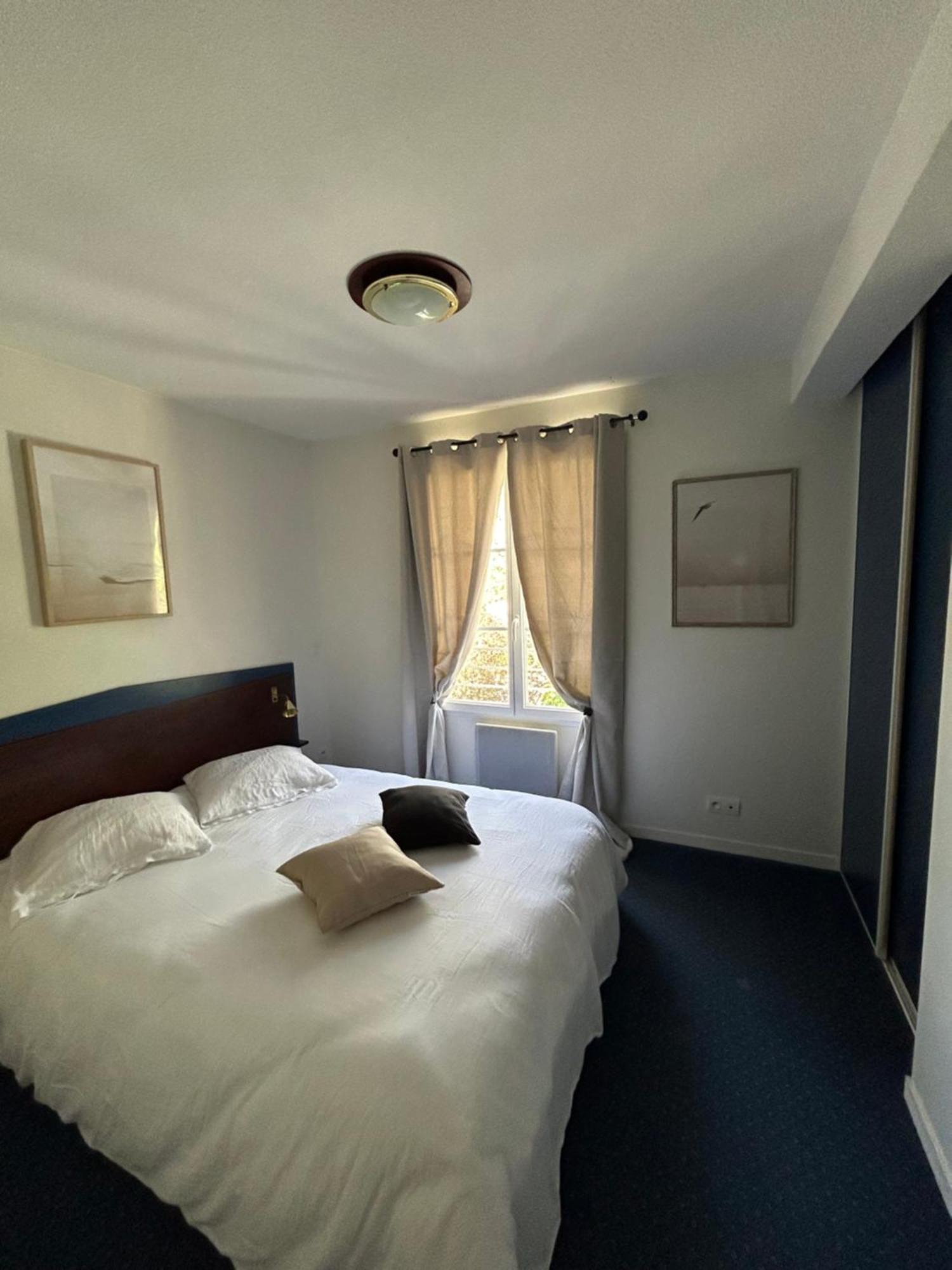 Apartament Duplex Avec Piscine La Roche-Posay Zewnętrze zdjęcie